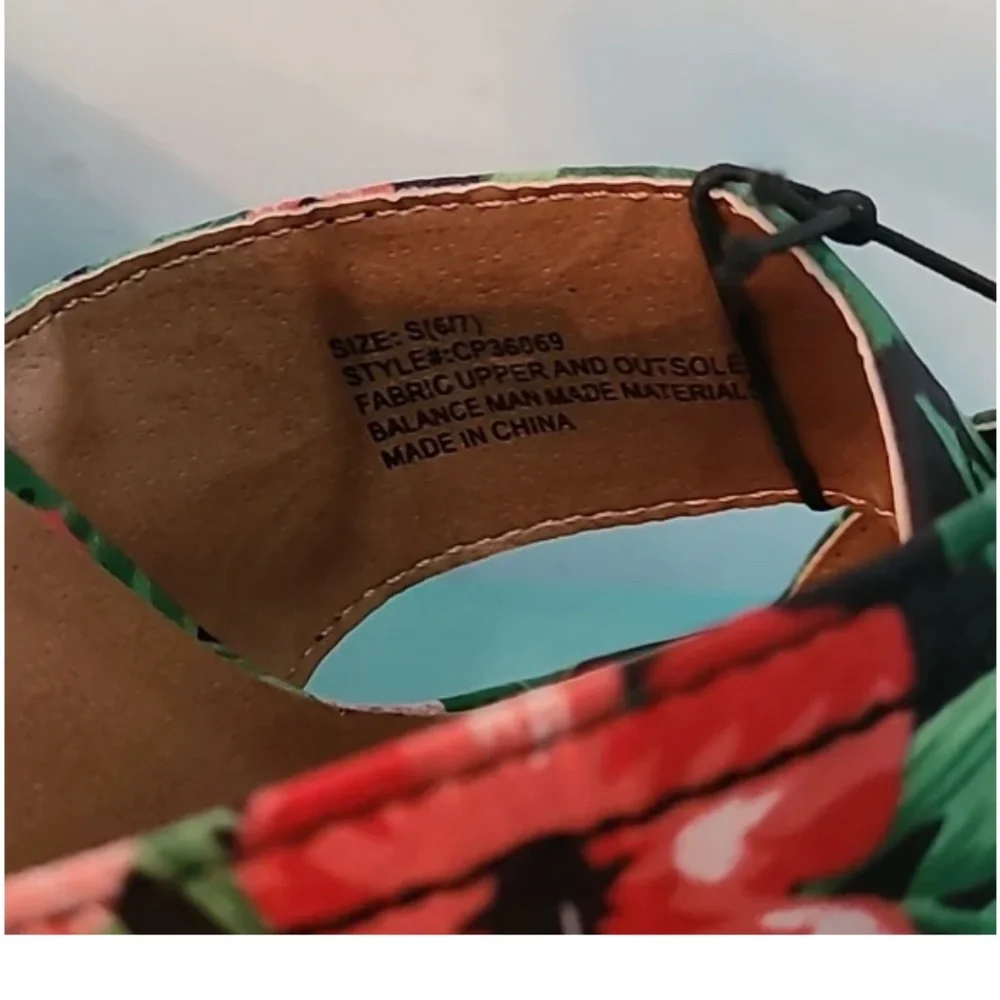 NWT Rue 21 Platform Sandals - Picture 8 of 10